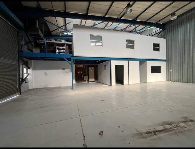 944M² WAREHOUSE TO LET IN SEBENZA